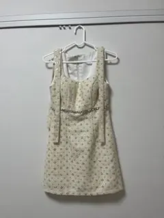 ビーズ装飾タイトドレス