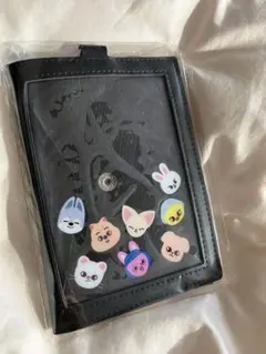 ストレイキッズ アクスタケース