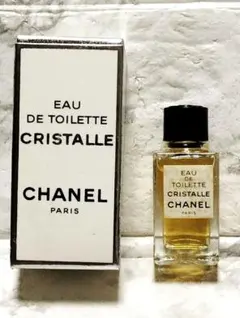 香水　新品　CHANEL　シャネル　クリスタル　オードゥトワレット　4.5ml