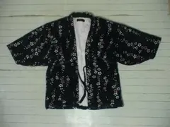 106760 レディース　はんてん　黒・花柄　M-L