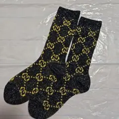 新品タグ付けGUCCI ラメ ファブリック GG ソックス - メルカリ