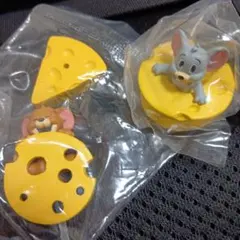 トムとジェリー ガチャ LOVE♡CHEESE コレクション 2種類
