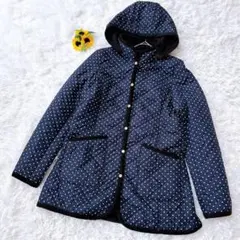 フェリシ◈キルティングジャケット　フード付きコート　内ボア　ドット柄　アウトドア