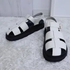MOHI サンダル ホワイト 厚底 グルカサンダル 39のサムネイル