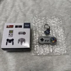 ニンテンドーミュージアム　ファミリーコンピュータ　キーホルダー