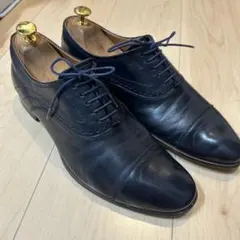 年始特価キャサリンハムネットロンドン　ストレートチップ　内羽根レザーネイビー