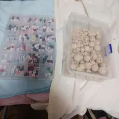 アルファベットビーズと木製ビーズセットギフトラッピングつき一枚