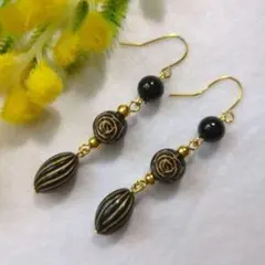 ハンドメイドピアス　1011　　　　　　アンティーク調ビーズ