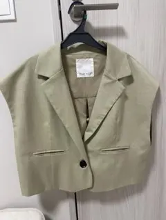 【完売品】THE YON ベスト