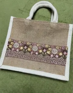 Item thumbnail for item 92c80b01-bd22-44d5-b403-60ee60ef317a