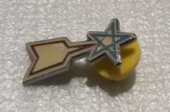 科学特捜隊 初代ウルトラマン科特隊の流星マークピンズパッジ金属仕様新品未使用！ 流星バッジA アンテナ伸びる 究極円谷防衛チームバッジ ピンズ・ピンバッジ・缶バッジ