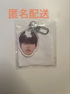 treasure ジョンウ　カプセルトイ顔アクキー