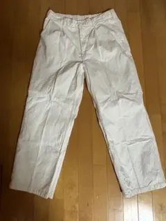 ホワイトパンツ（長ズボン）/GU