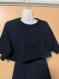黒 クロップドTシャツ 半袖　フォーエバー21のサムネイル