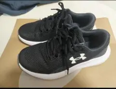Under Armour　アンダーアーマー スニーカー ブラックのサムネイル
