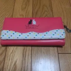 猫柄 長財布 ピンク　エンジェルのチャーム付きのサムネイル