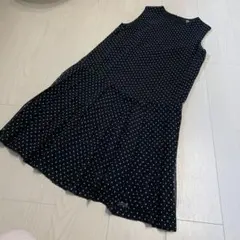 【極美品】S ユニクロ　ドット柄　ノースリーブワンピース プリーツ　黒