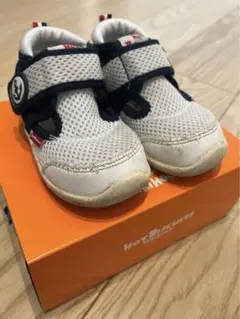 ミキハウス　ホットビスケッツ　メッシュ　スニーカー