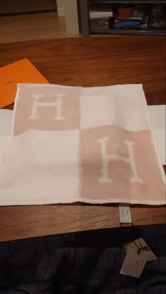 エルメス Hロゴ タオルハンカチ ピンク