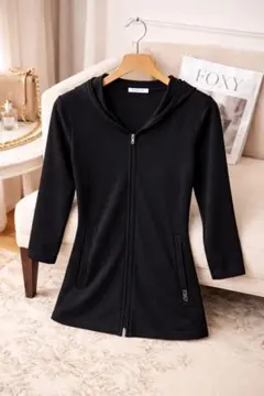 フォクシーニューヨーク　FOXY NEWYORK 極美品　パーカー FOXEY NEWYORK(フォクシー） マットストレッチジャージーパーカー 42292