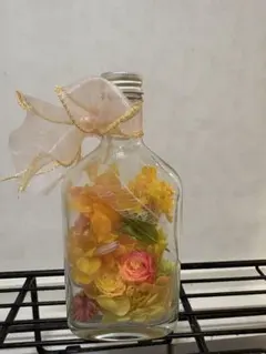 ◇ハーバリウム 388 ふわふわラナンキュラスの春bottle *.:。✿*゜