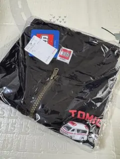 TOMICA ブラック ジップアップパーカー