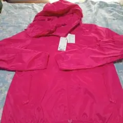 UNIQLOライトポケッタブルパーカー