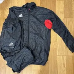 adidas ピステ・ウィンドブレーカー 黒/赤
