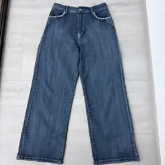 デニムパンツ　パール付き