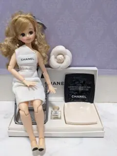 シャネルリカちゃんキャッスルシンボルリカちゃんカスタム稼働ボディー