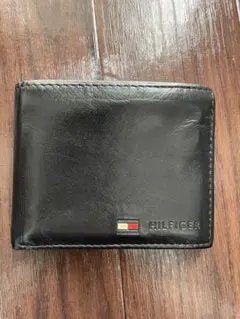 HILFIGER 黒 二つ折り財布 レザーのサムネイル