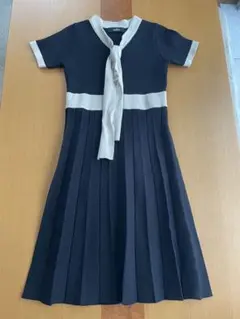 salire バイカラーニットワンピース　Mサイズのサムネイル