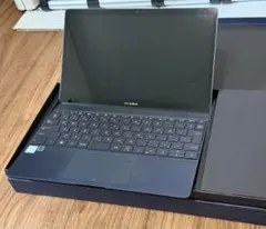 ASUS ZenBook UX390U 本体のサムネイル