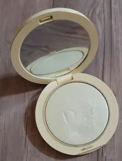 Dior ディオール スキンフォーエヴァー クチュール ルミナイザー 03