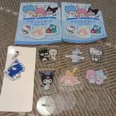 サンリオキャラクターズ アクリルスタンド キーホルダー 7点セットのサムネイル