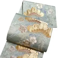 AA31袋帯 六通柄 金通し　彩糸　辻け花松　振袖向き　正絹 美品 着物