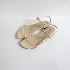 【新品】定価57,200円　BRENTELLA　フラットサンダル BRENTAのサムネイル