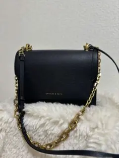 CHARLES & KEITH ショルダーバッグ
