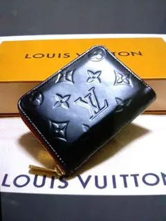 正規品】鑑定済／ルイヴィトンLVヴェルニコインパース／フランス製