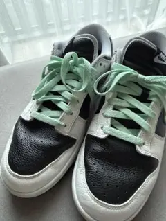 NIKE Dunk Low ブラック ホワイト ミントグリーンのサムネイル