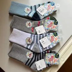新品タグ付き　靴下　滑り止め付き　子供用　9cm〜13cm 2足組4セット8足分