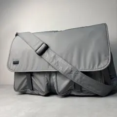 Item thumbnail for item 616b2d71-456c-45c2-a7e1-45a9898dc2f6