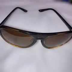 Item thumbnail for item 48d4b470-45a5-4545-8fc1-696aec12717b