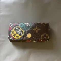 ルイヴィトン モノグラム ミュルティクレ4 キーケース 山本寛斎 ダルマ