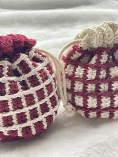 かぎ針編み チェック柄編み物巾着ポーチ2個セット　レッド×オフホワイト コットン