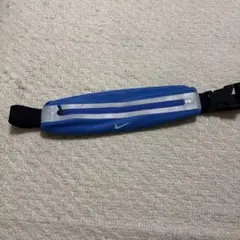 Nike ボディバッグ 青 反射ストライプ付き