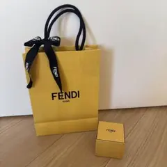 FENDI イエローショップ袋と箱