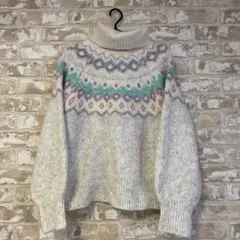 ノルディック柄タートルネックセーター