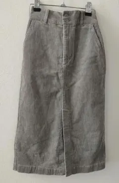 ダブルボタン　コーデュロイタイトスカート