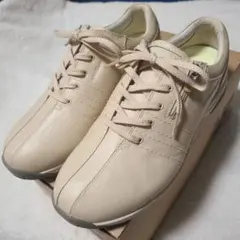 New Balance WW860 CR スニーカー クリーム 24.5